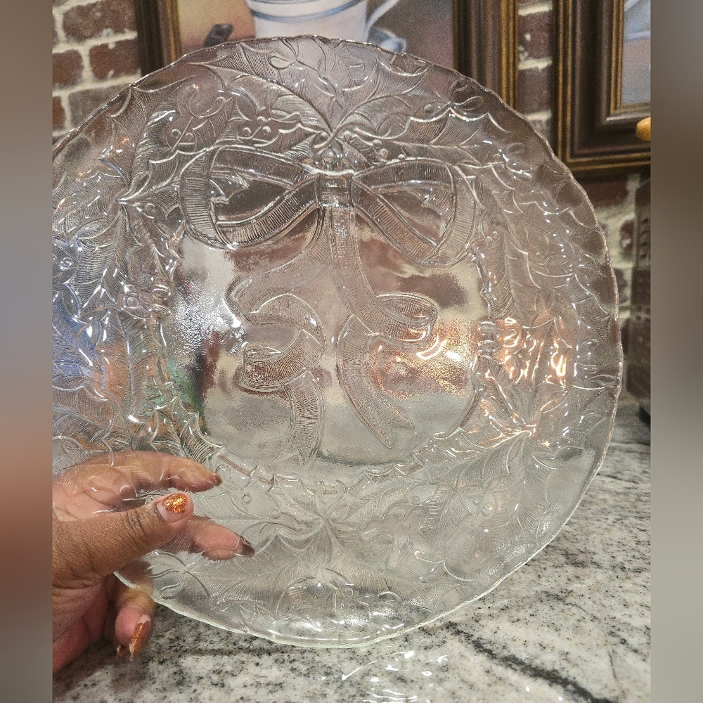Glass Plate With Wreath And Bow On It...